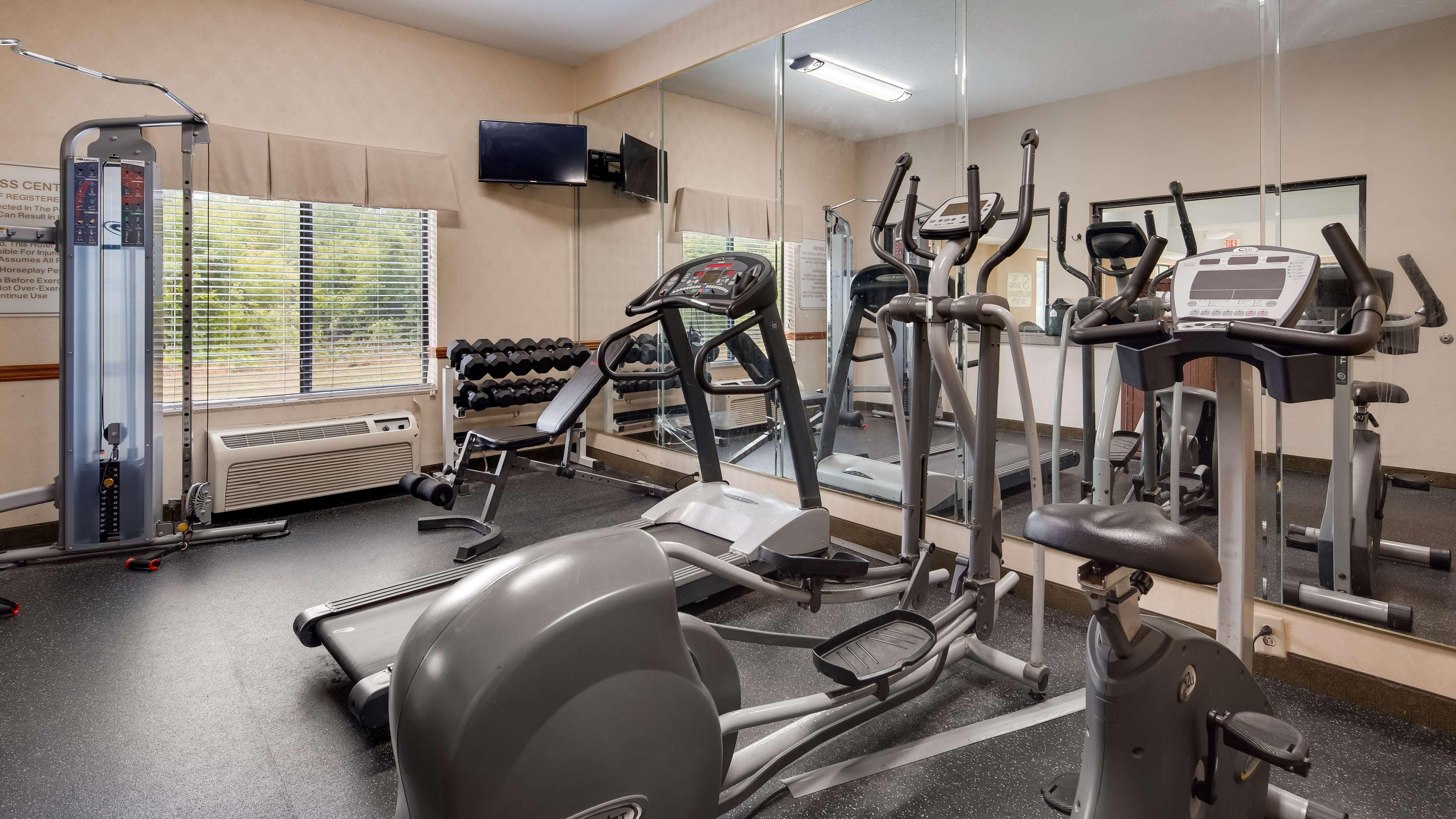 Best Western Executive Inn - Latta Berrys Crossroads Екстер'єр фото