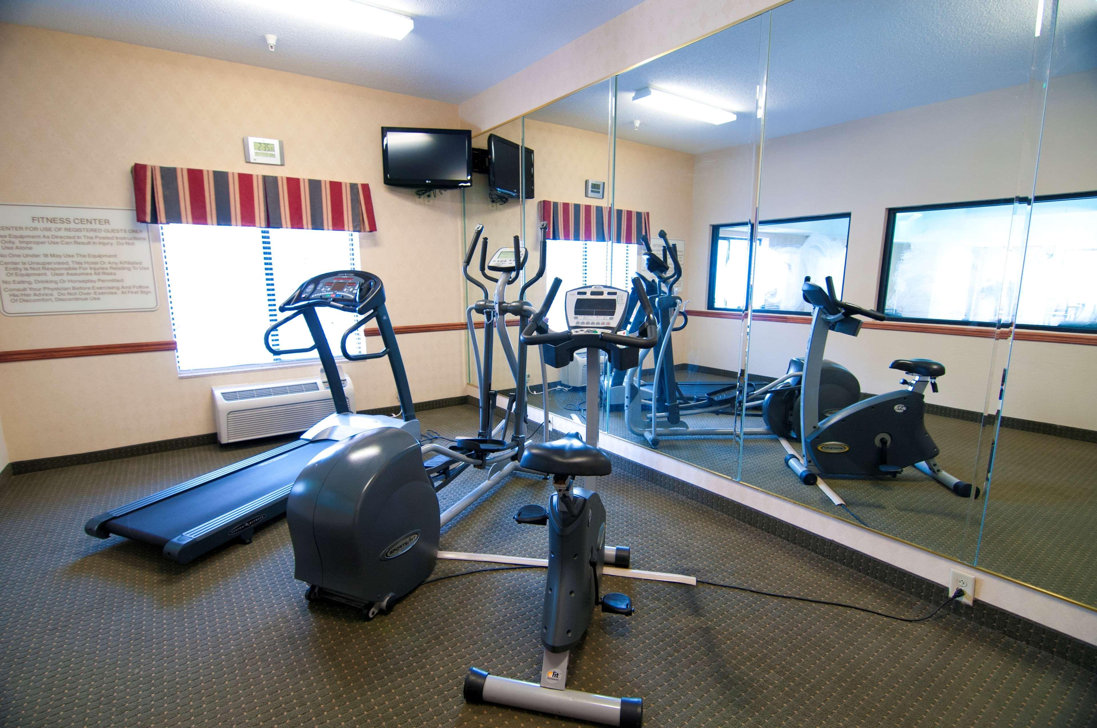 Best Western Executive Inn - Latta Berrys Crossroads Екстер'єр фото