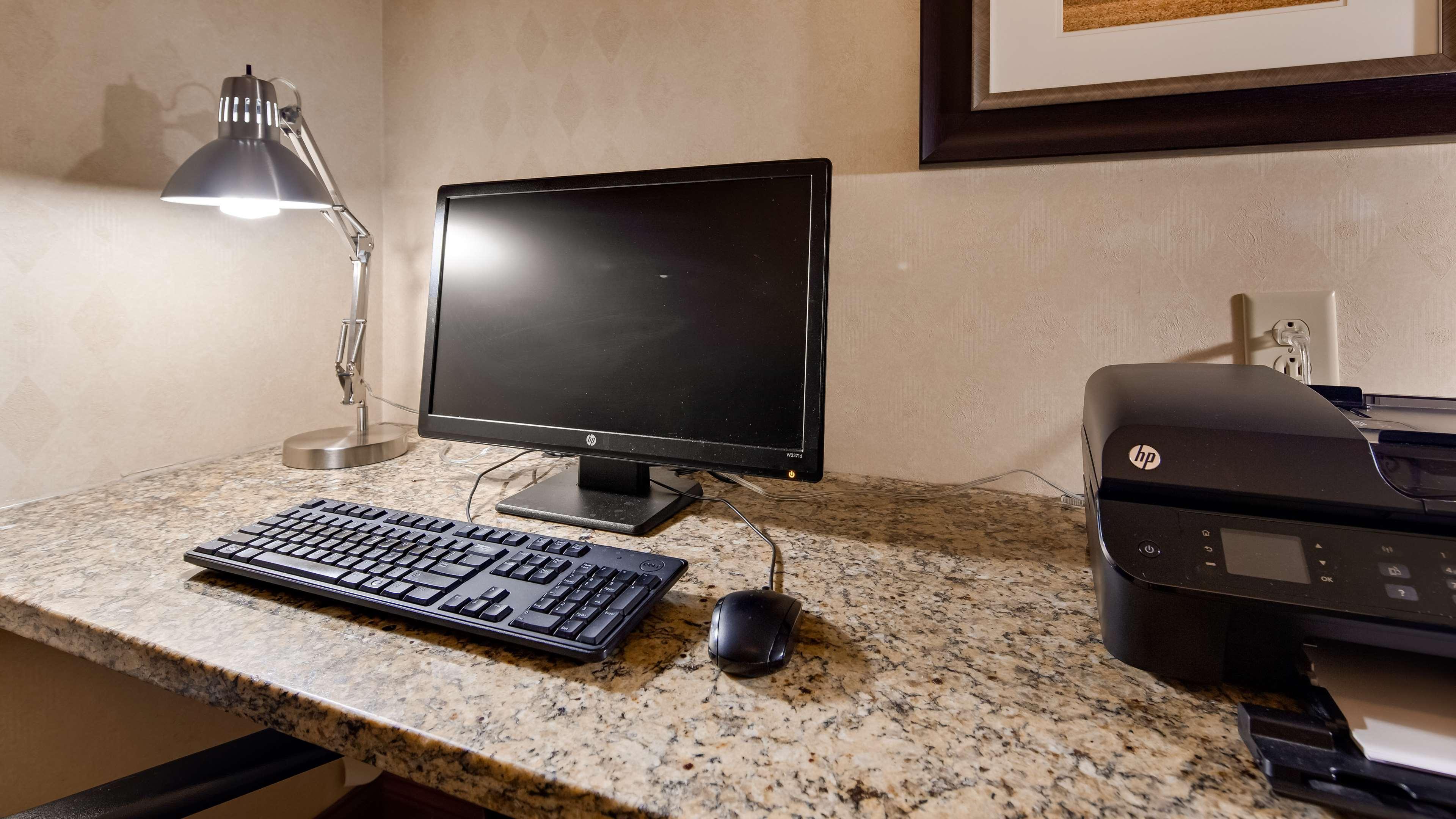 Best Western Executive Inn - Latta Berrys Crossroads Екстер'єр фото