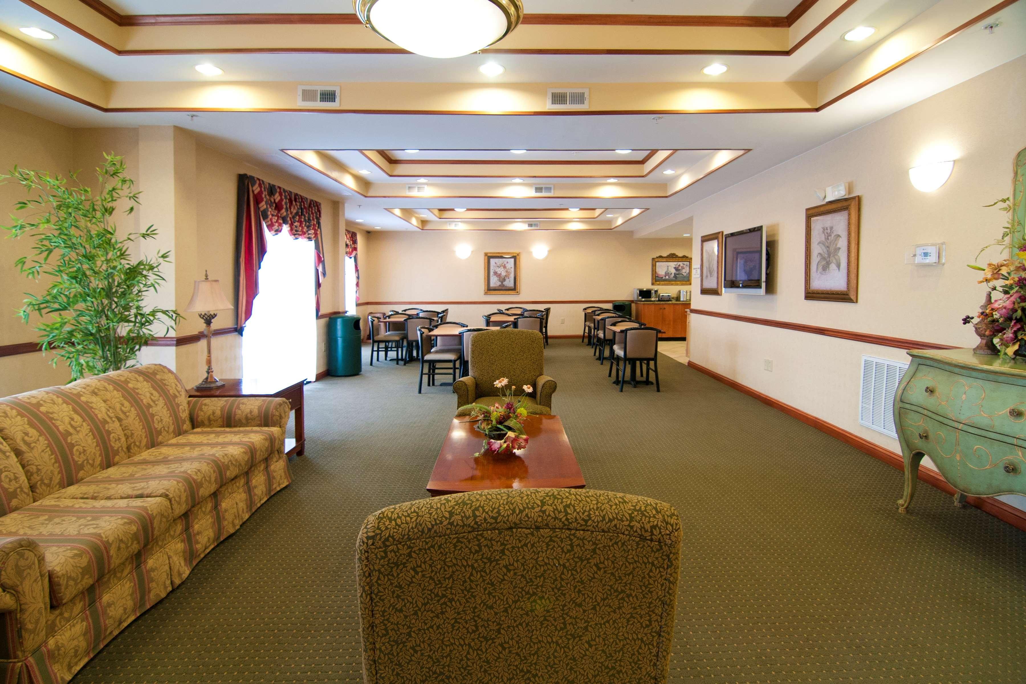 Best Western Executive Inn - Latta Berrys Crossroads Екстер'єр фото
